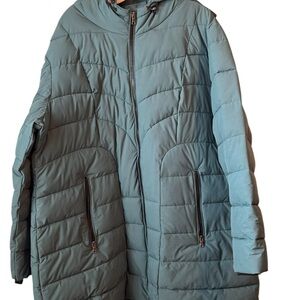 Women’s Nuage quilted Puffer Coat Hooded NWOT Green Perfect